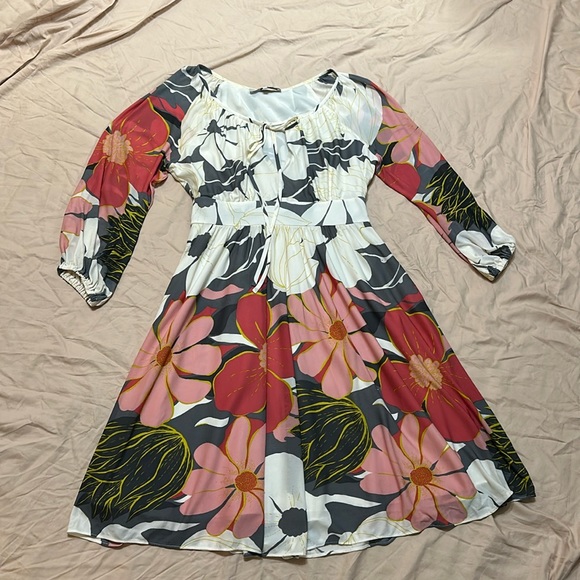 Tibi Dresses & Skirts - Tibi Silk Dress